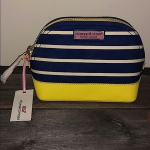Vineyard Vines Make Up Bag